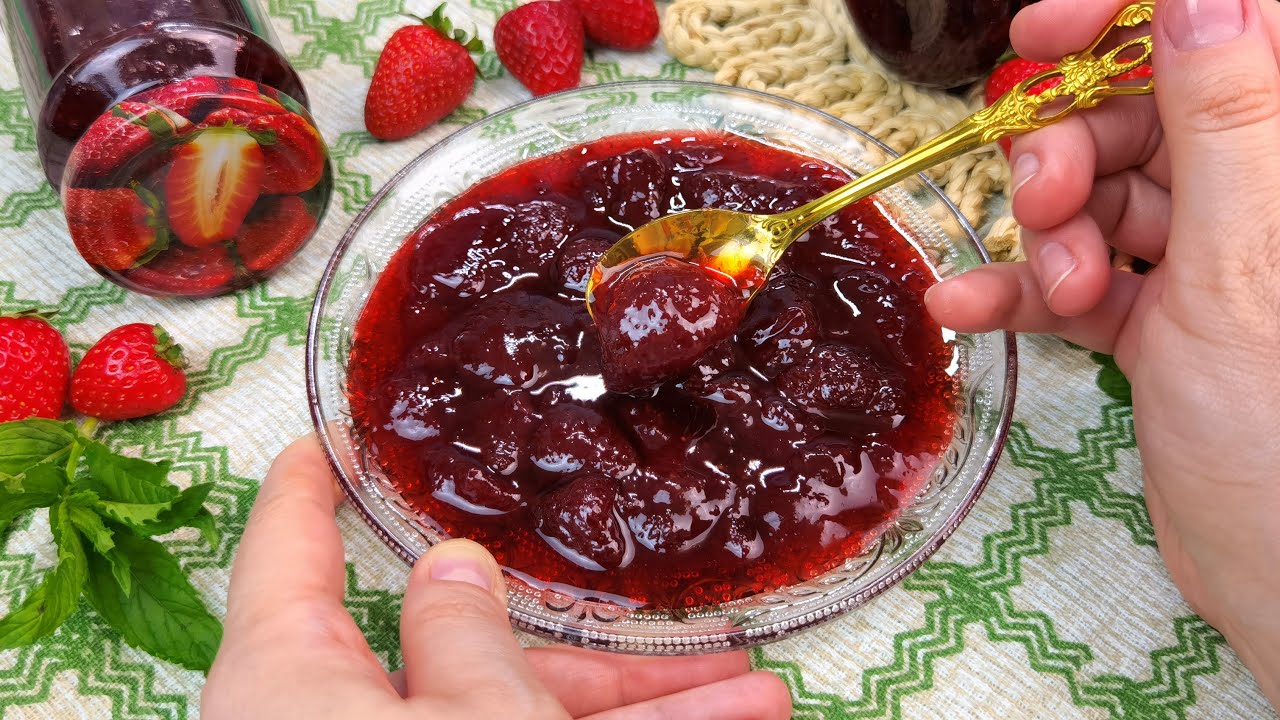 Dulceata de capsuni fara zahar mult! Perfect inchegata si cu bucati intregi de fruct!
