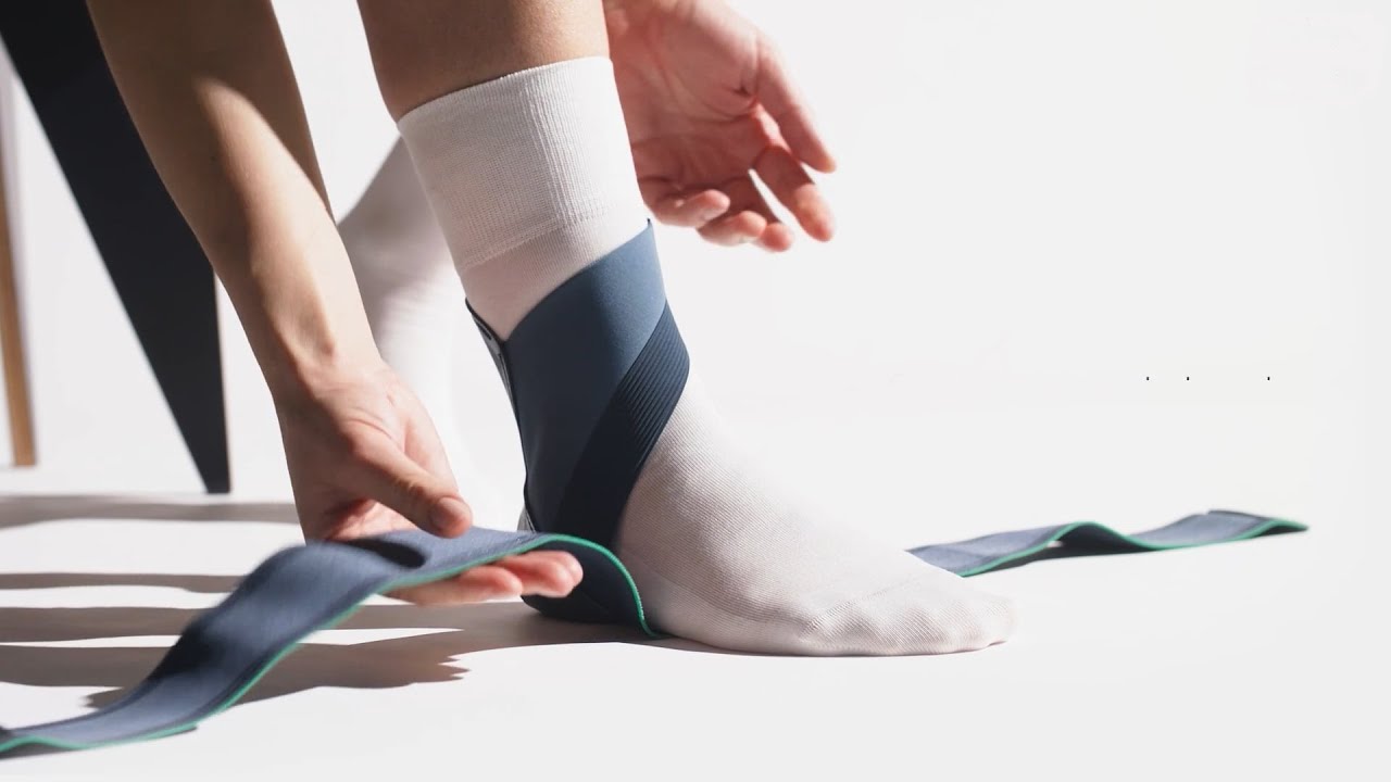 Hoe leg je de Push med Enkelbrace Aequi Flex aan?