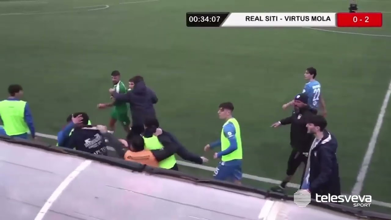 +++IL CALCIO CHE NON CI PIACE: MOMENTI DI TENSIONE IN ECCELLENZA TRA REAL SITI E MOLA (IL VIDEO)+++