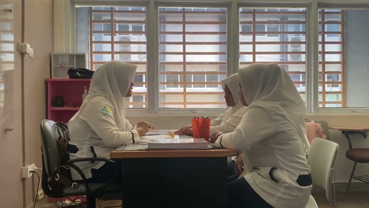 Perempuan Terdiagnosis Kanker Serviks dan Disarankan Operasi,Nmun Menolak Karena Belum Memiliki Anak