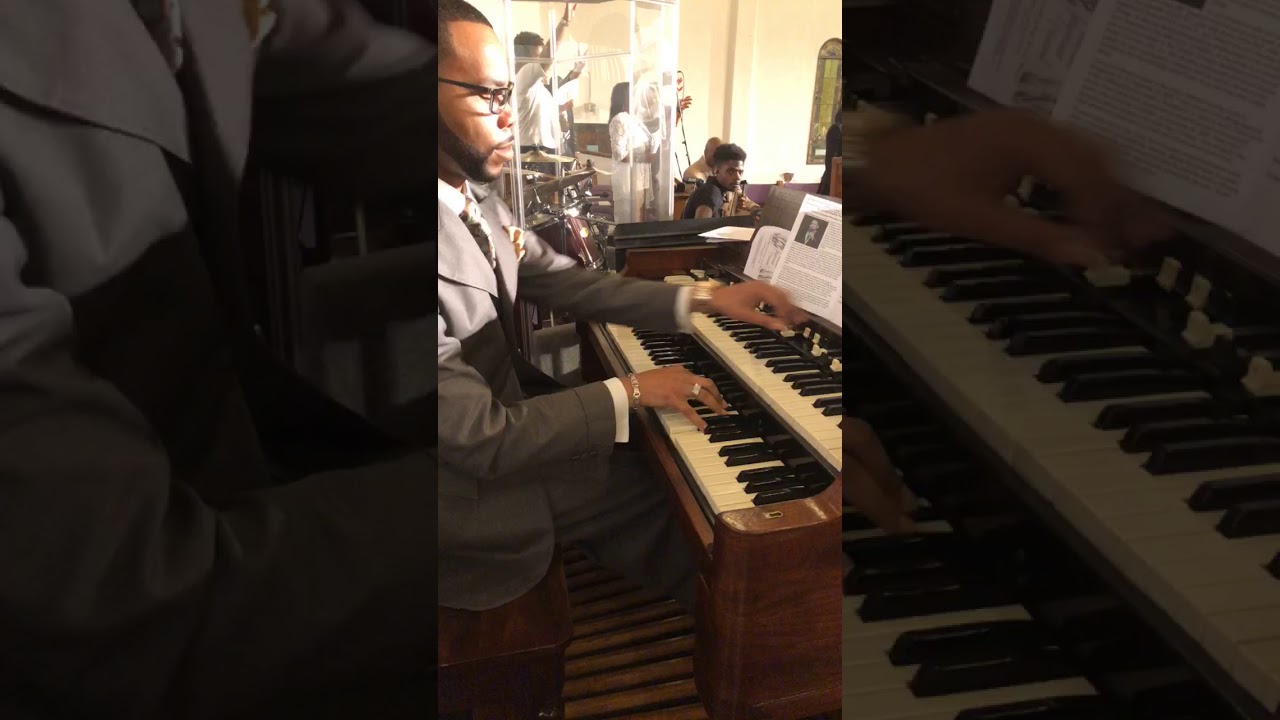 Jason Tyson on Organ with Pastor Smokie Norful