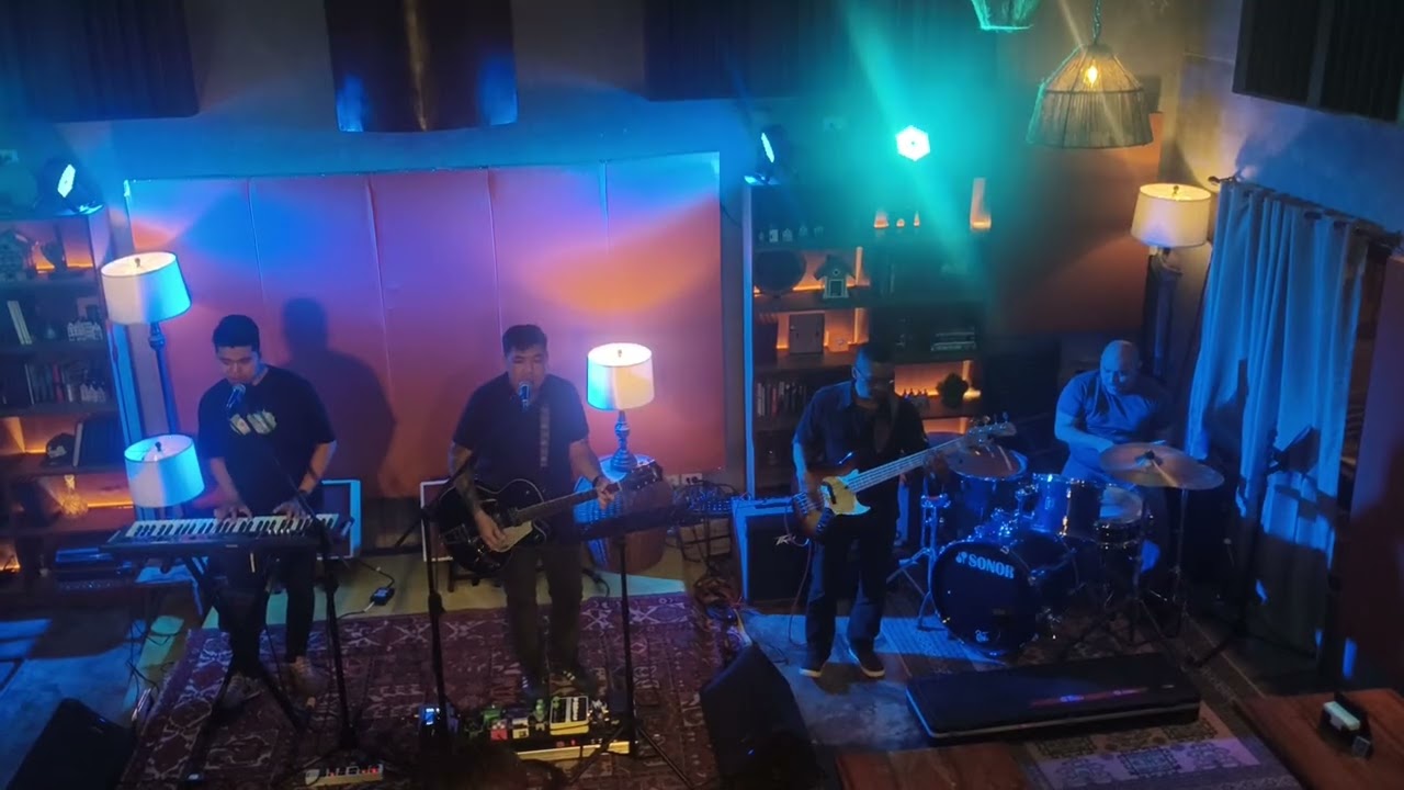 Who’s Holding Donna - @ElDeBargeVEVO  (cover) 
