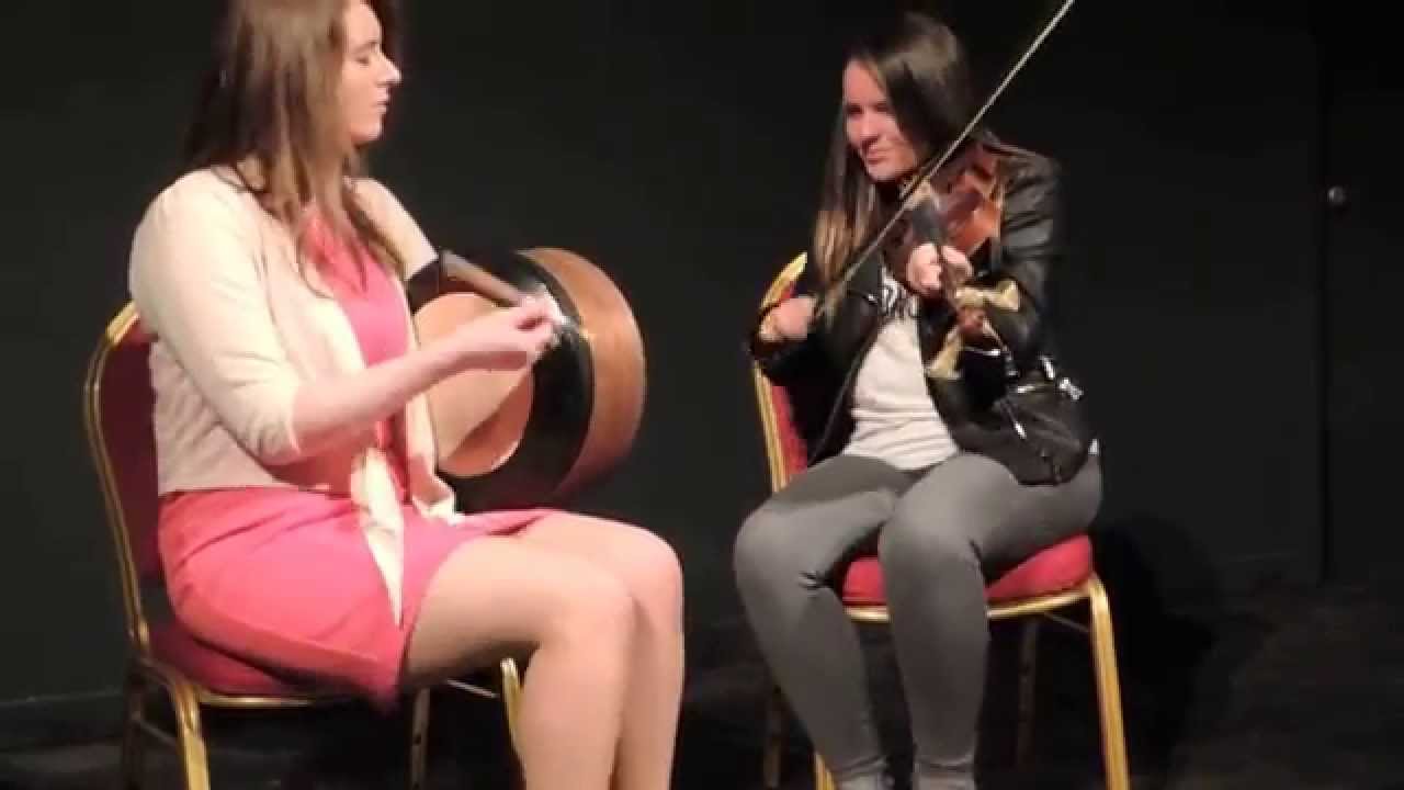 Aimee Farrell Courtney: bodhran, Áine McGeeney: fiddle - Craiceann Bodhrán Festival 2015