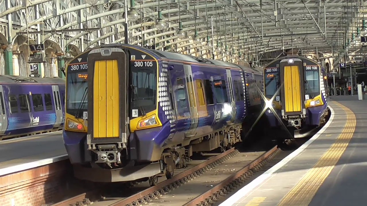 Trains at: Glasgow Central - WCML - 25/8/18