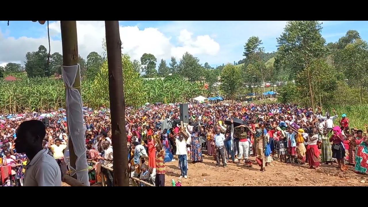 Calvary prayer mirama mbarara Archdiocese. may God open your blessings today. subscribe for more.