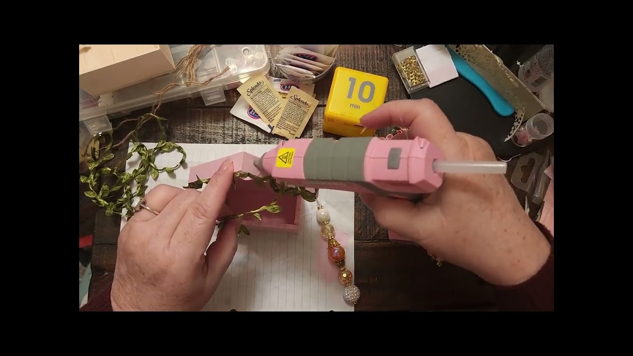 10-Minute Makes | Ep. 51 | Part 2 - Let's Decorate the Sugar Service
