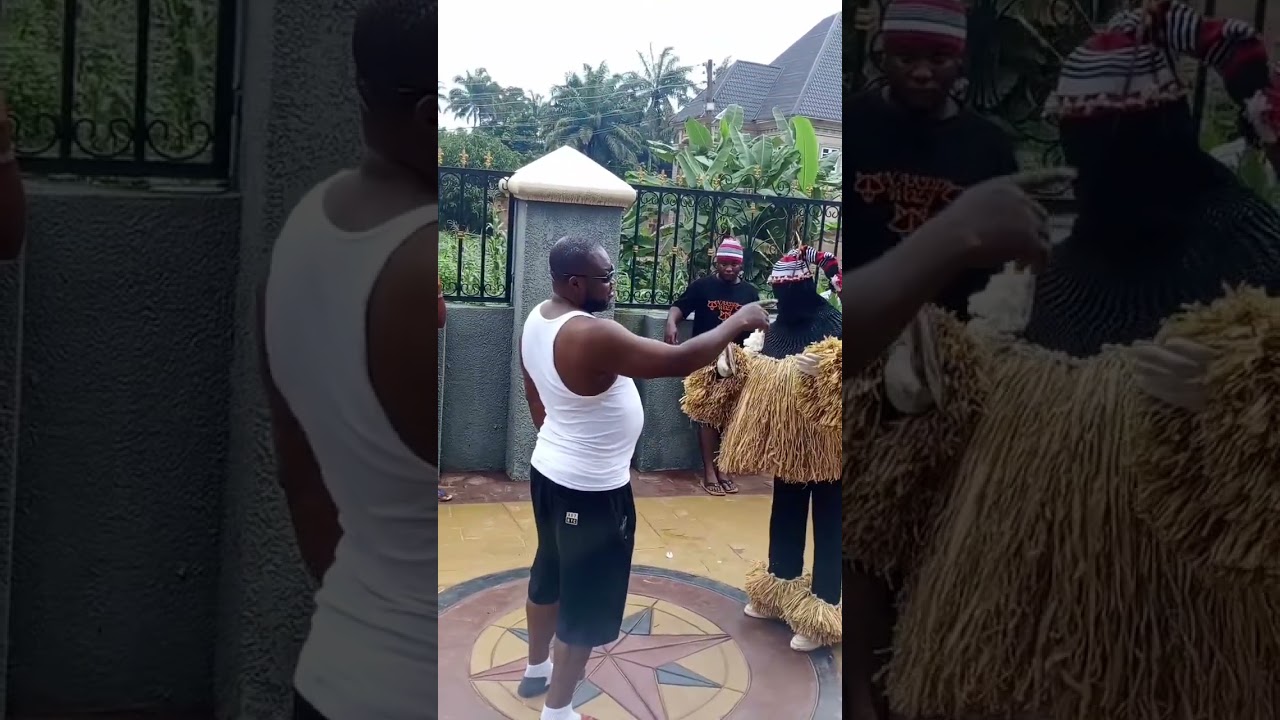 These Amokwe Udi masquerade mourning one of his member 😭🥹💔
