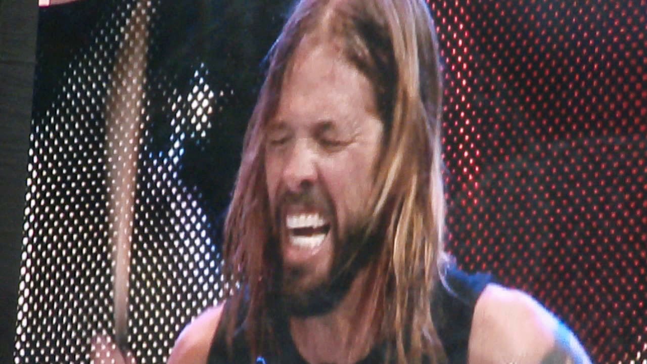 Foo Fighters live in Auckland Dave Vs Taylor Hawkins 2018
