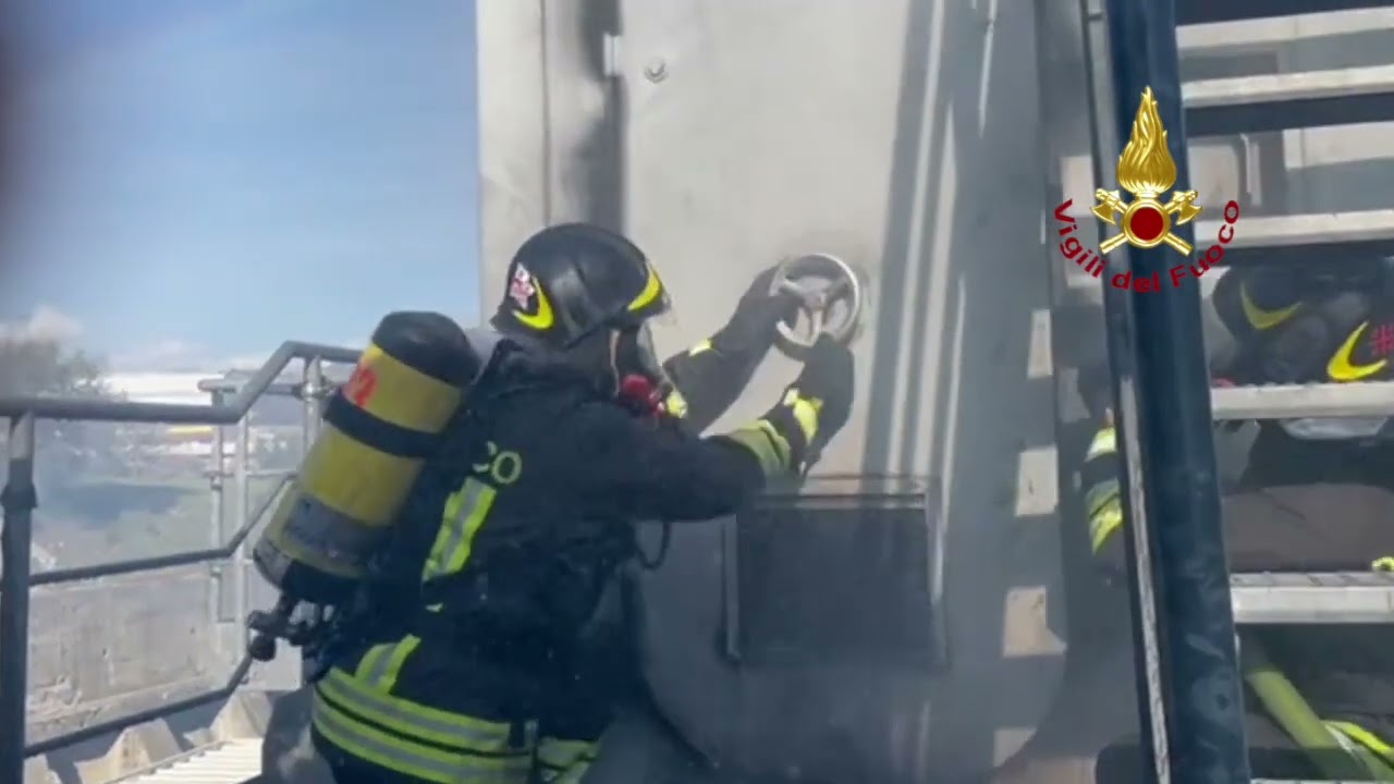 LA SPEZIA - CORSO DI ANTINCENDIO NAVALE