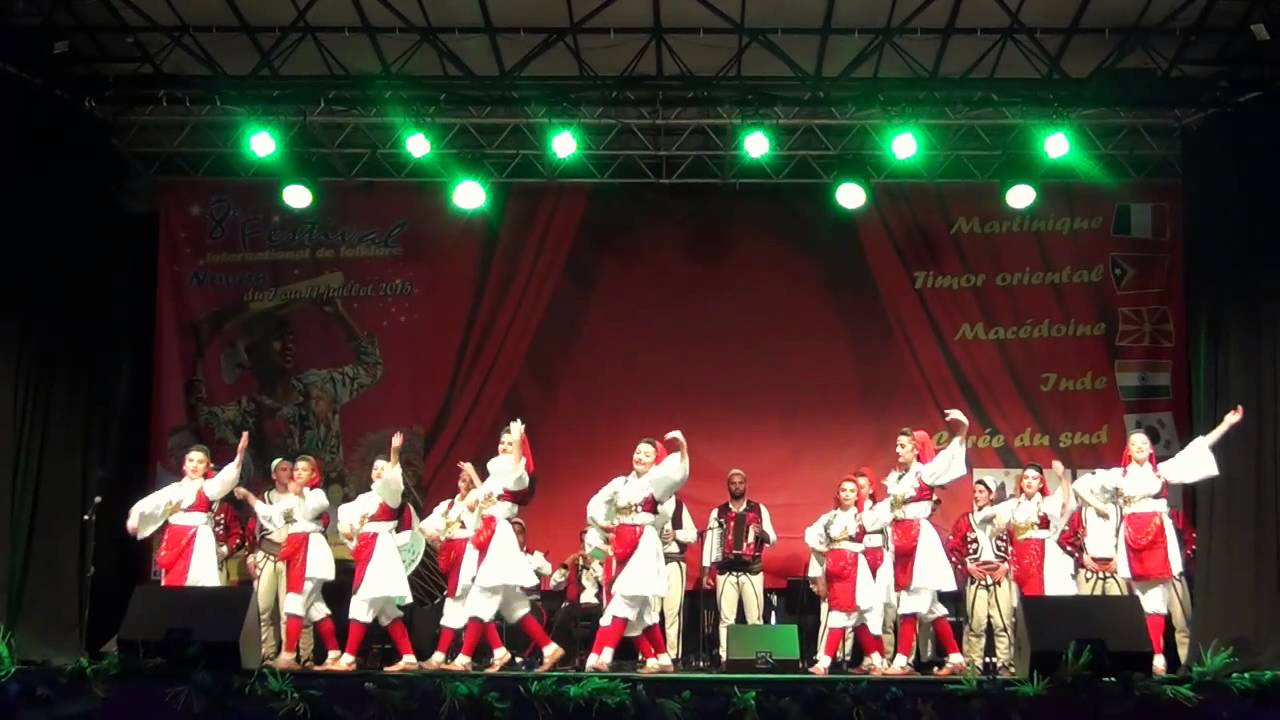 A.K.V ''KARSHIAKA''-SHKUP-VALLE ME MOTIVE KOSOVARE NE NOYON TE FRANCES