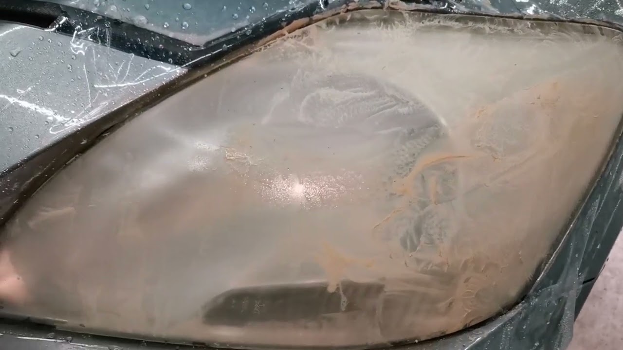 Toyota Vios headlight Lens Restoration