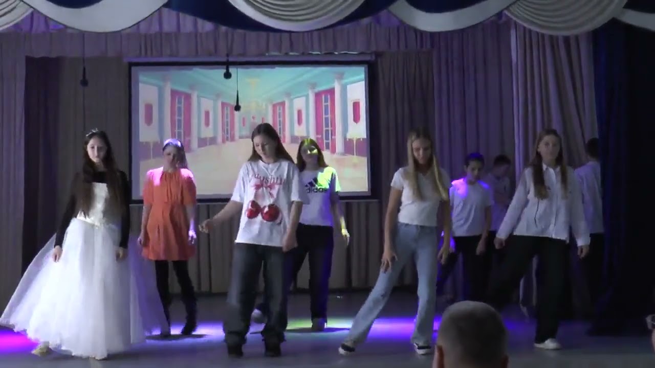 Осінній вернісаж 7-их класів