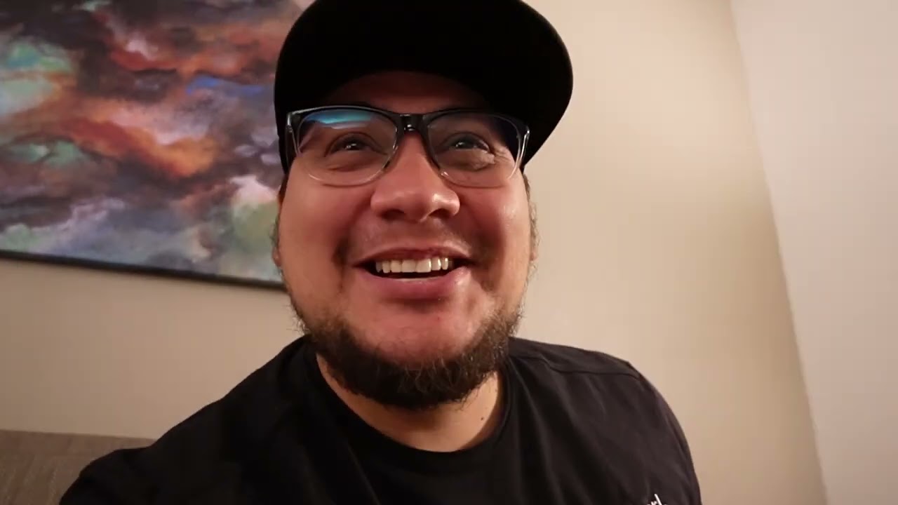 Buena Vista Suites Queen Room Tour!! Unboxing the Darth Vader Helmet from Star Wars Outpost!