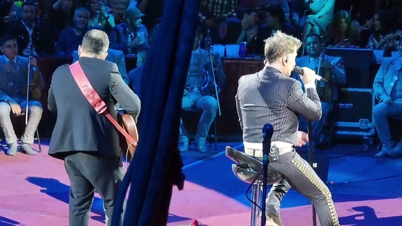 Alejandro Fernández el 🐴 ❤️ 🎶Por tu Adiós💔 Palenque León 2022