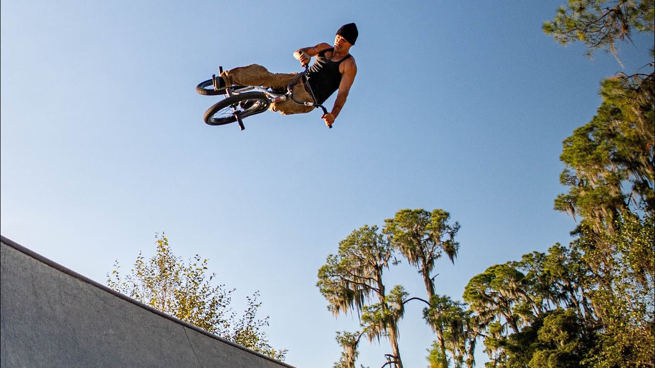 На BMX-джеме в Орландо всё вышло из-под контроля! (Я сильно упал)