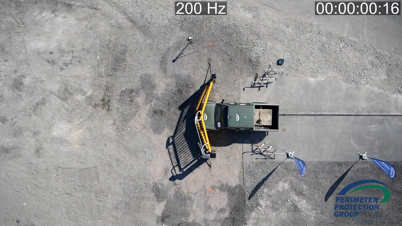 Crash Test | EntraQuick PU30 Quick Folding Gate