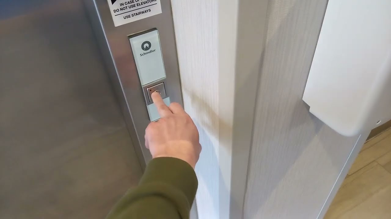 Schindler 3300 elevators @ Holiday Inn Express And Suites Altoona PA