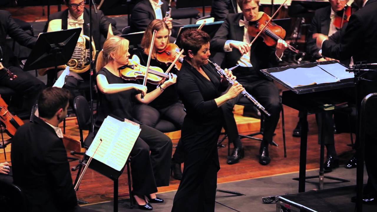 Mozart Oboe Concerto: III. Rondo : Allegretto