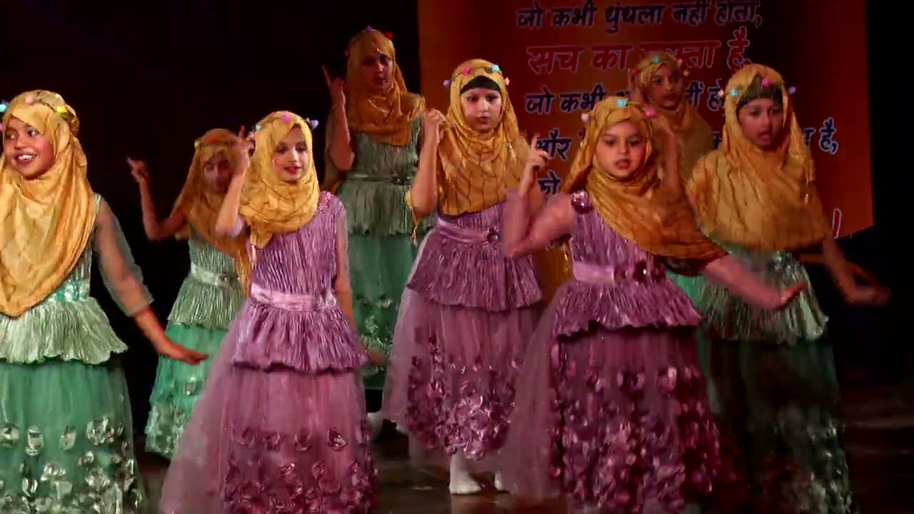 Zamin ko Dekha Falak Ko Dekha Mola Mola by Class 3rd B | New World Public School | Annual Function