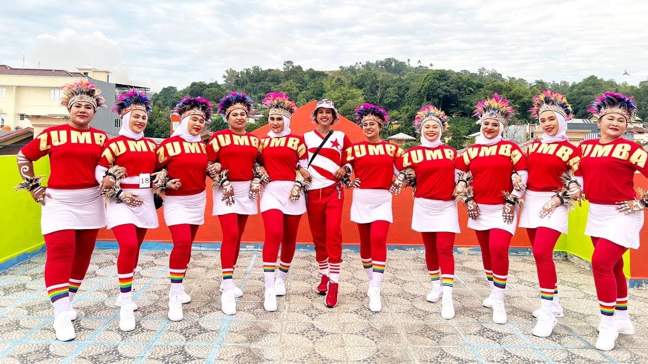 Juara 1 Lomba Goyang_ Tamang Pung Kisah || Ciripastudio
