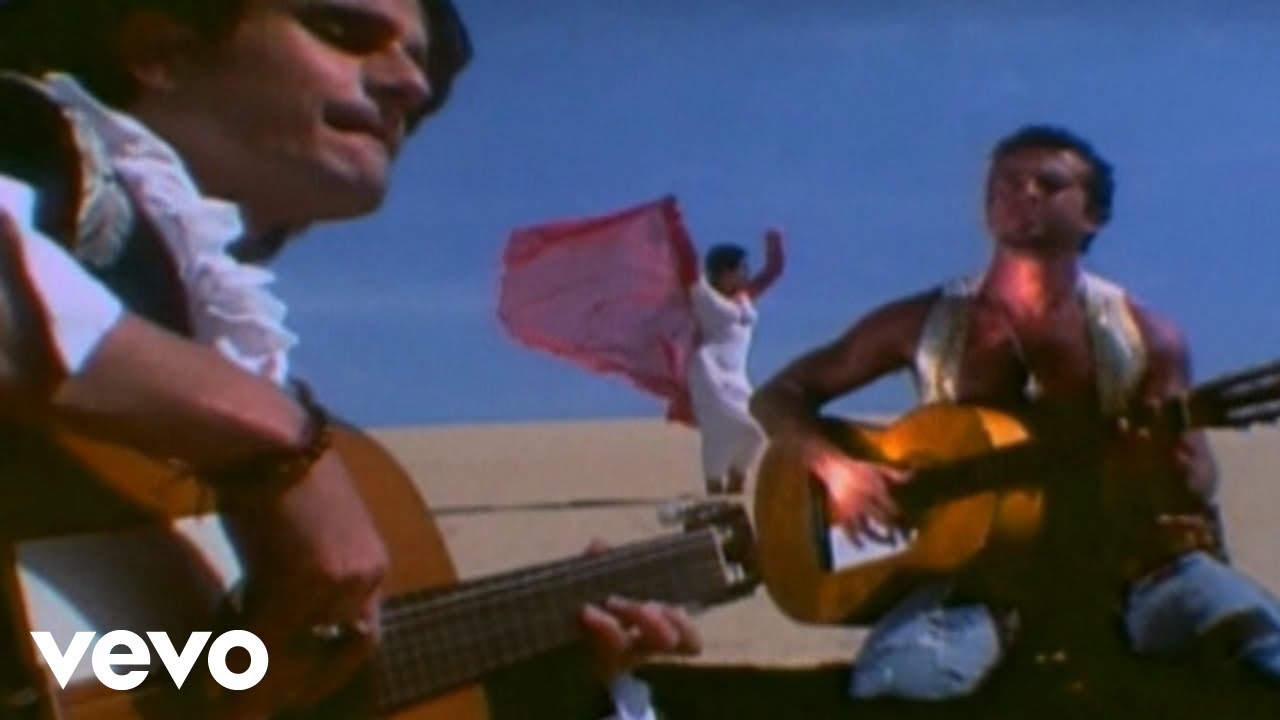 Mecano - Una Rosa Es una Rosa (Videoclip oficial)