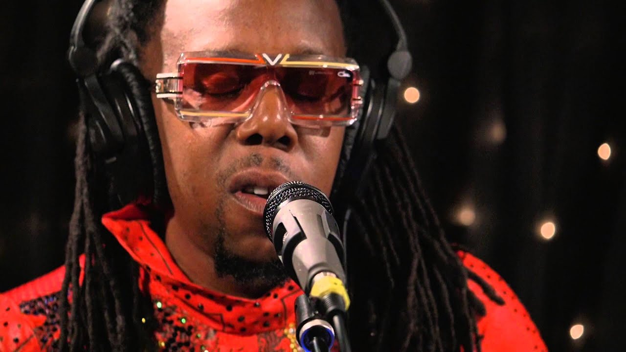 Shabazz Palaces - They Come In Gold (Live on KEXP)