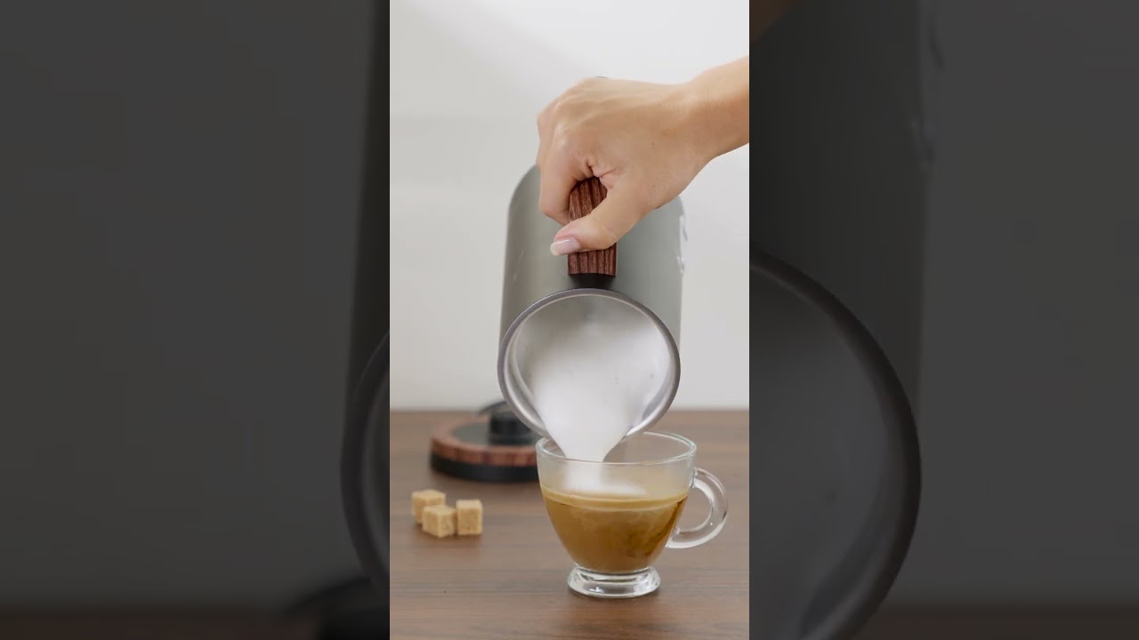 &Sigma;&upsilon;&sigma;&kappa;&epsilon;&upsilon;ή &gamma;&iota;&alpha; &Alpha;&phi;&rho;ό&gamma;&alpha;&lambda;&alpha; Wooden Black, IZZY