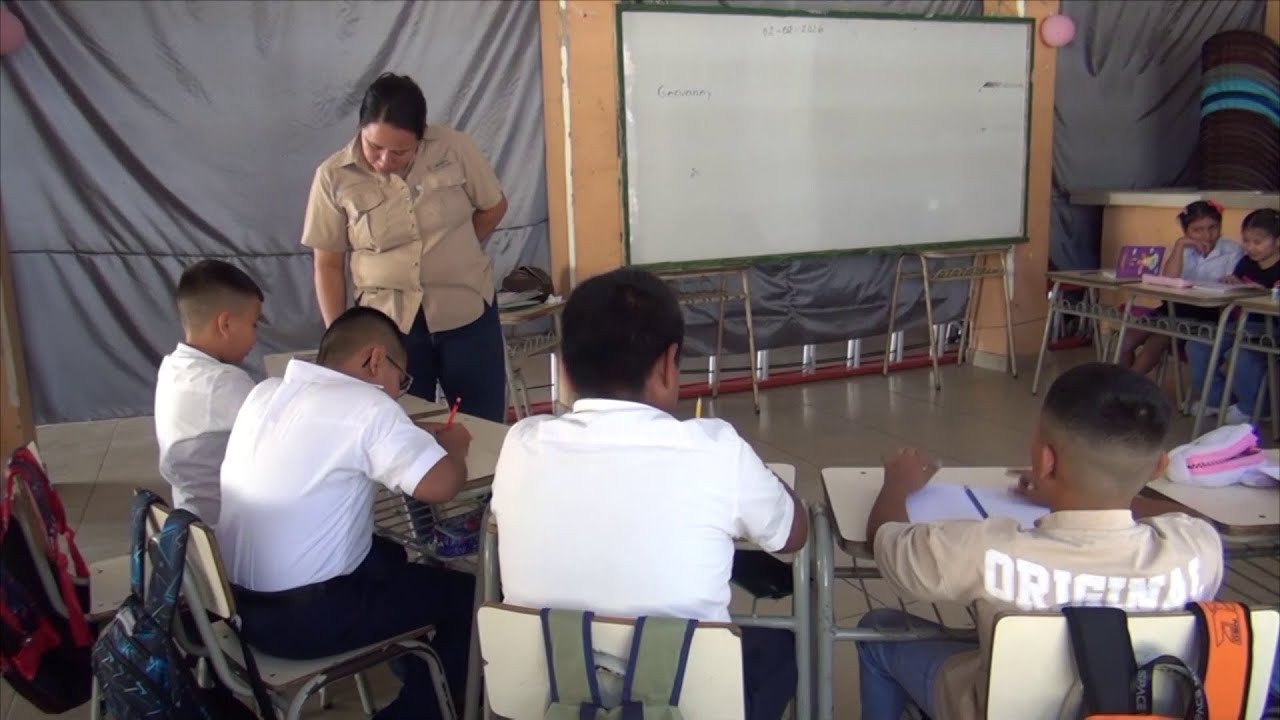 Inicio de año escolar en San Miguel