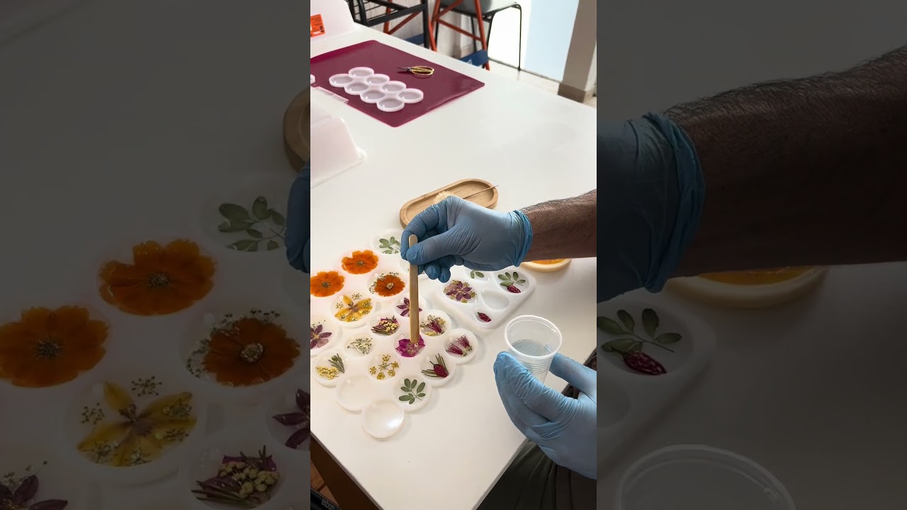 Renda extra com flores da rua! Dicas de renda extra com artesanato diferente! #resina #flores #arte