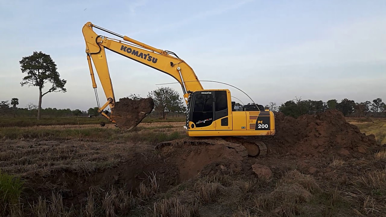 komatsu pc 200-8เริ่ม ขุดสระตอน 5 โมงเย็น เร็วที่สุดในโลก จับตาดู ตอนสวิง