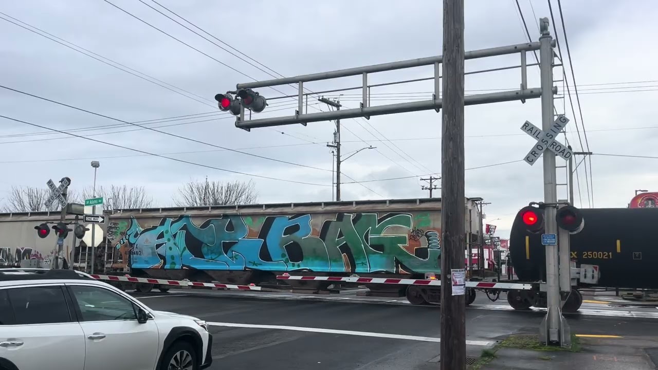 PNWR 2311 North: Oak St RR Crossing, Hillsboro, OR
