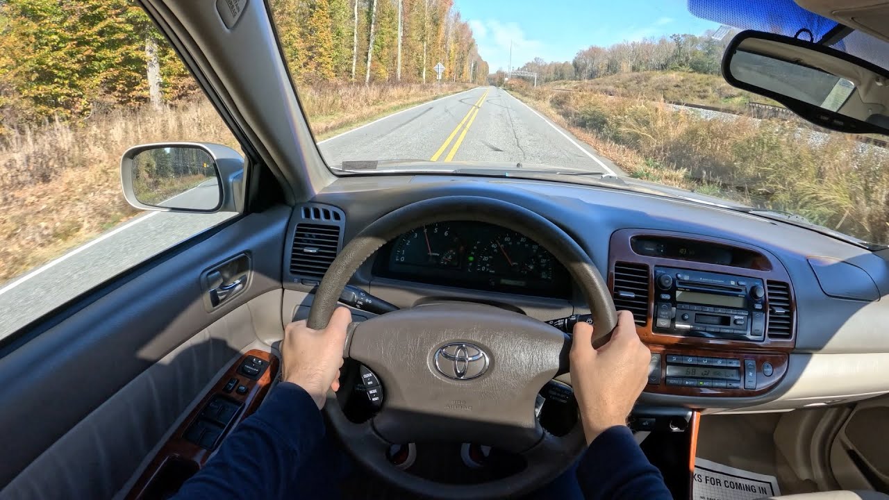 Toyota Camry XLE V6 2002 года выпуска — тест-драйв от первого лица