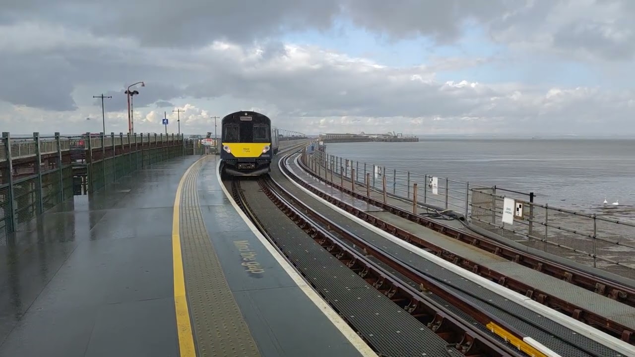 Island Line 484 001 at Ryde Esplanade: 04/09/2025.