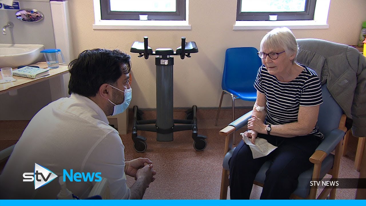 The health secretary was confronted by a patient suffering with chronic pain during hospital visit
