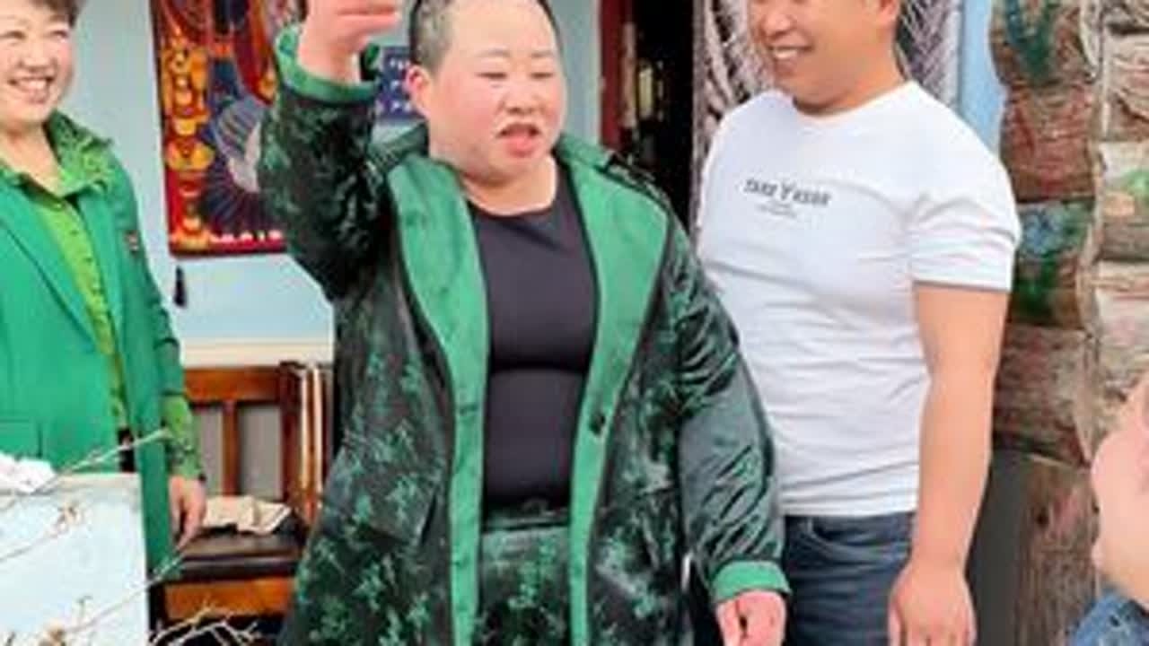 给雷妈妈带了家乡味，做了很多美食就等我们的到来，一见面很是亲切