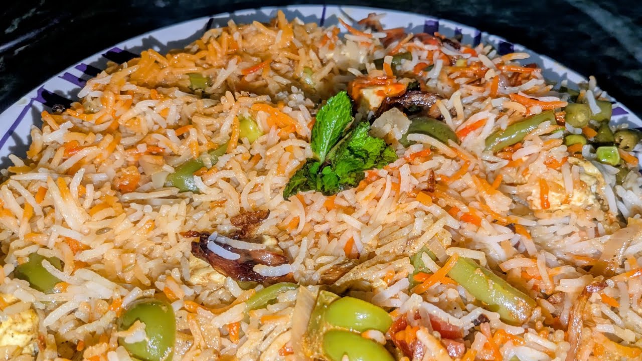 रेस्टोरेंट स्टाइल में बनाइये वेज बिरयानी😋#viral #viralvideo #trending #trend #shorts #video #food 