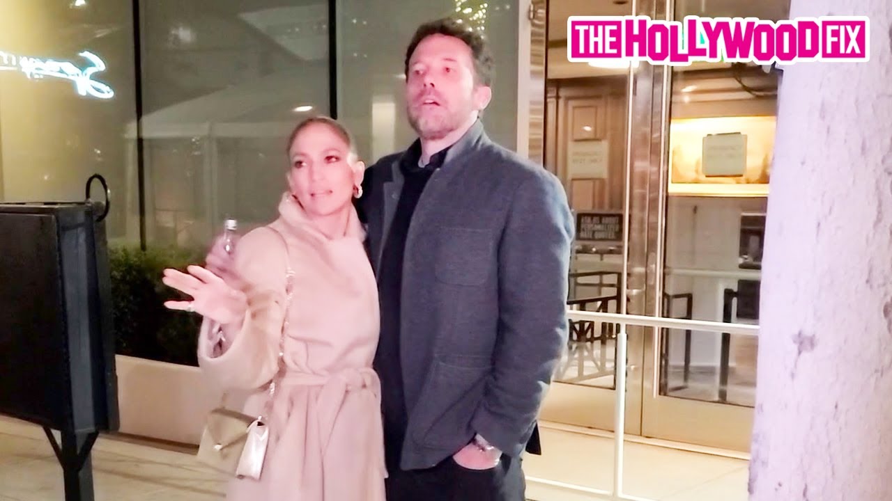 Ben Affleck & Jennifer Lopez Get Annoyed & Tell Paparazzi To Back Off After Kissing In Beverly Hills