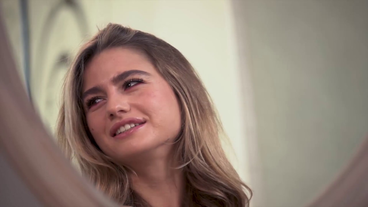 Star allo specchio con Cristina Marino | Vanity Fair Italia