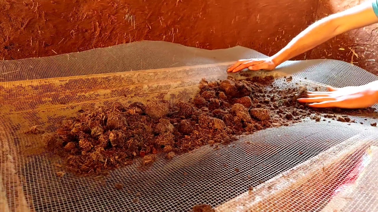 TALLER DE ENJARRES DE BARRO
