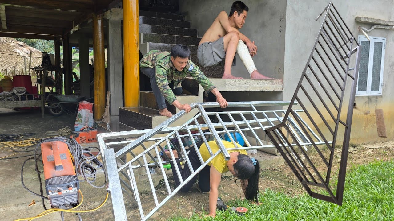 Homeowner broke his leg because of the stairs
