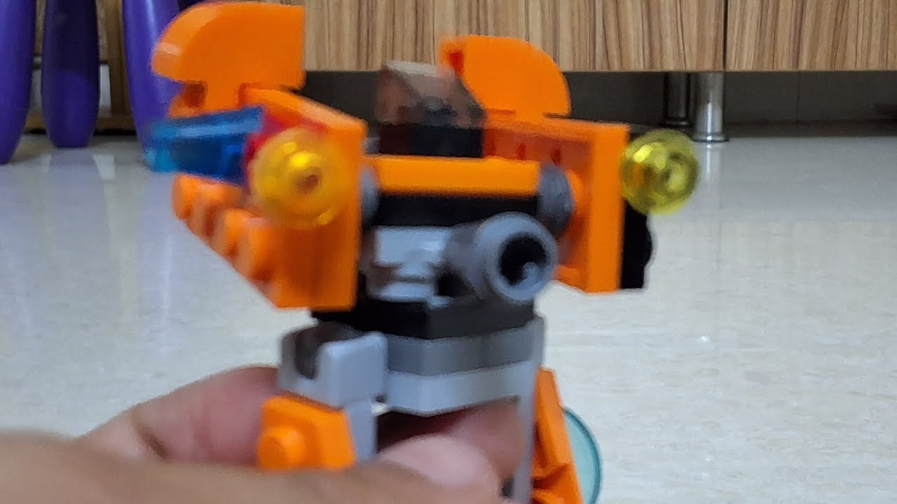 How to make a Mech Arena Mech in lego 