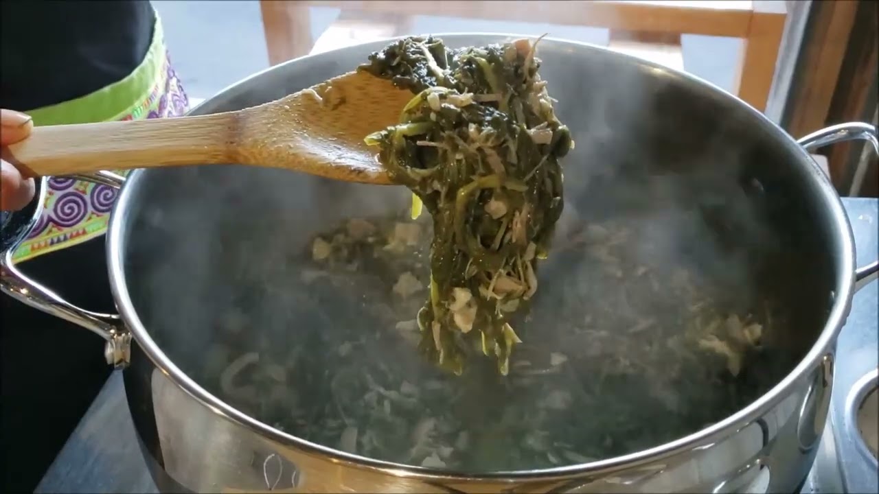 Nqaij Nyoj Xyaw Zaub Ntsuab (Speaking Hmong) (Hmong Food 8)