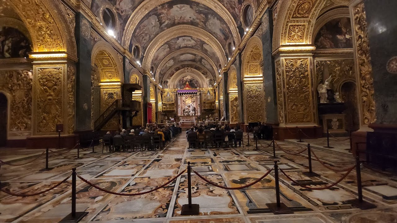 Walking tour of VALLETTA | Republic Street | St John's Co-Cathedral