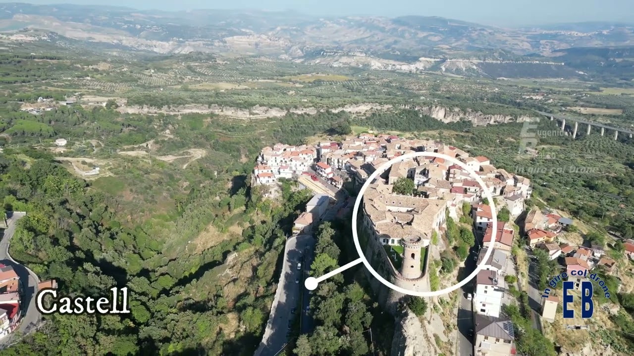 Girovolando Caccuri - KR - Calabria - Italia Vista dal mio Drone