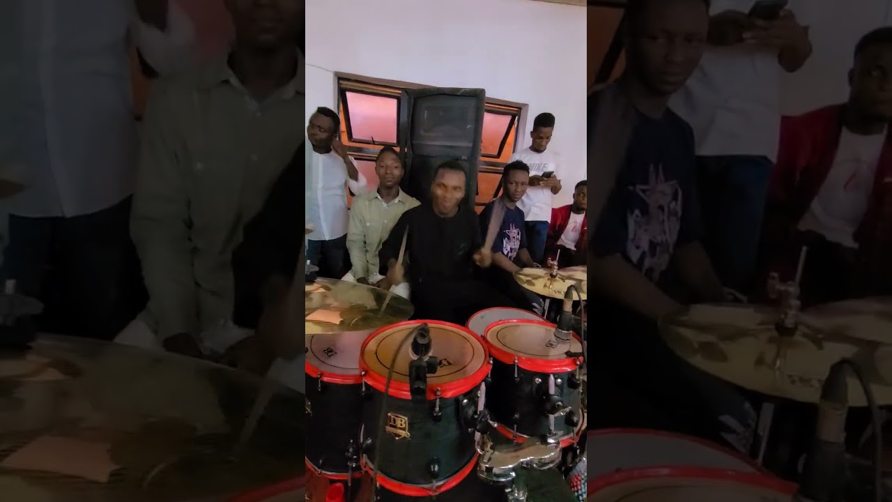 Worship section with Min.precious 🙏#worshipmusic #drummer @DunsinOyekan @BidemiOlaoba @marcushazzan 