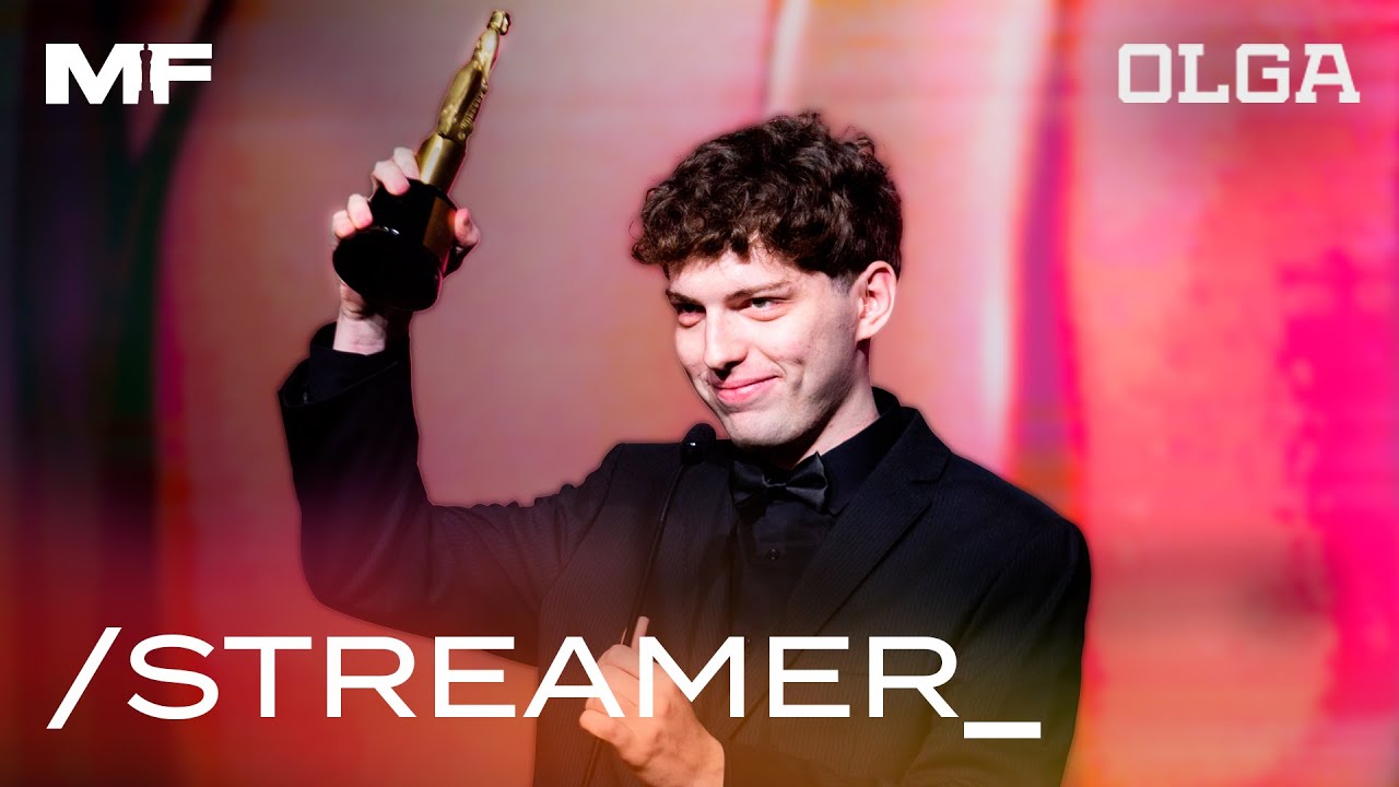 DAVO XENEIZE SE LLEVÓ EL MARTÍN FIERRO a MEJOR STREAMER