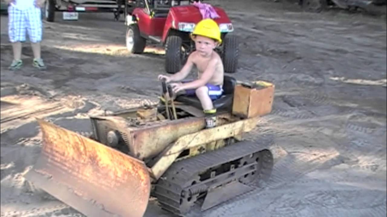 Struck Mini Bulldozer