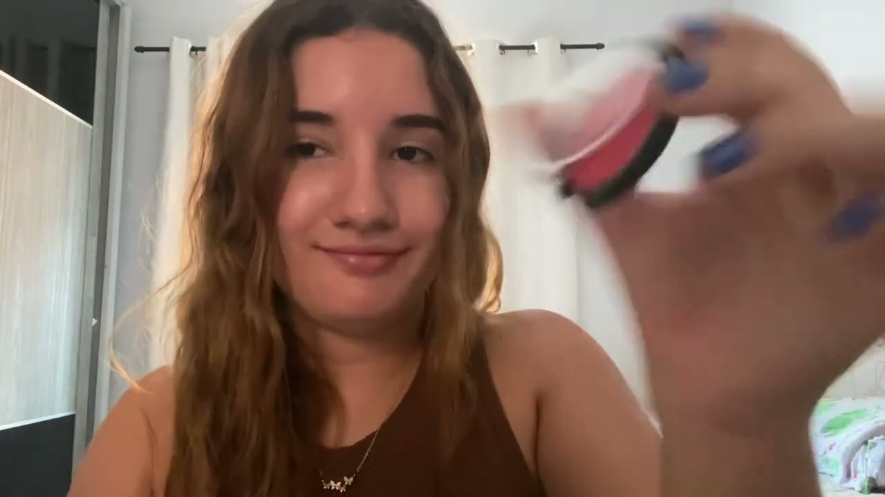 ASMR | maquiando você!
