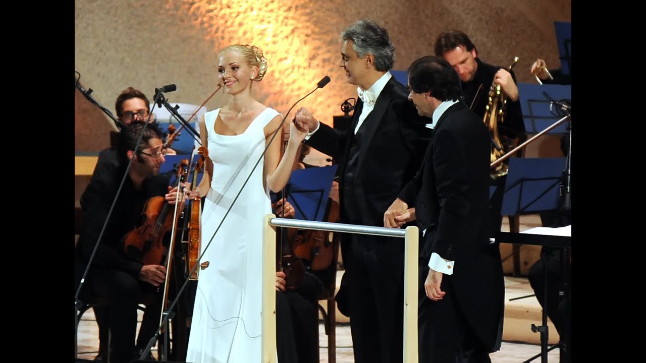 Andrea Bocelli - Anastasiya Petryshak  Ave Maria "Schubert"
