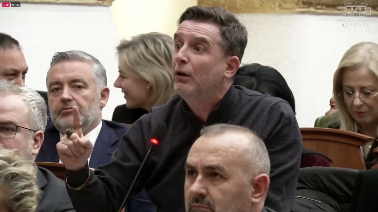 Top Channel/ ‘4 veta u vranë në bulevard’, Braçe shpërthen në Kuvend: Ju goditët në lule të ballit…